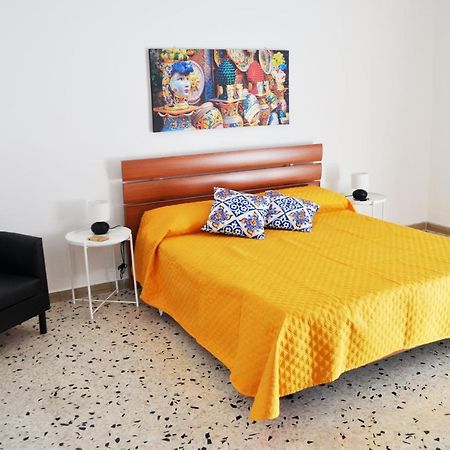 Palermo Centro-Borgo Vecchio "Casa Dalle Zie" Buitenkant foto